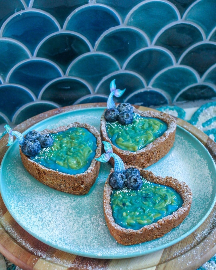 blue dessert