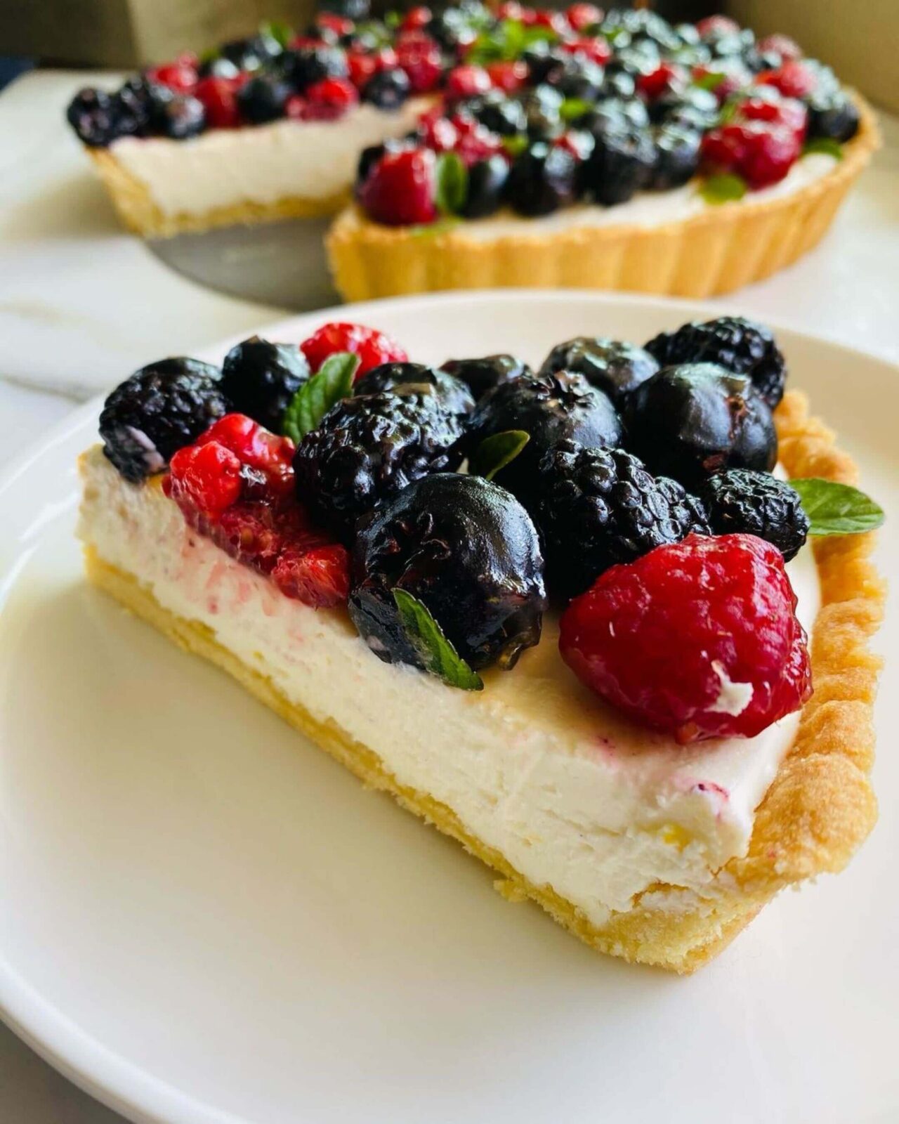 keto berry tart