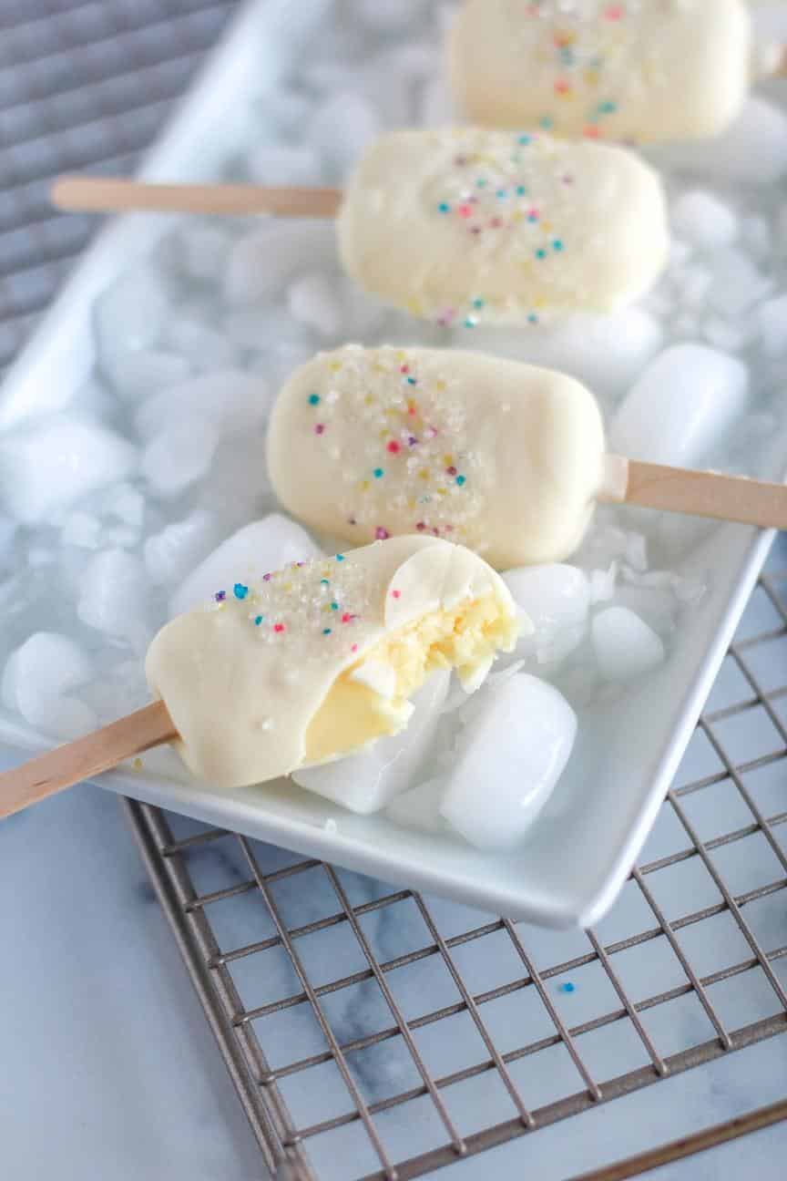 Vanilla Pudding Pops bite