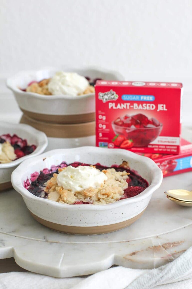 Keto Berry Cobbler by @klean.kate Featured Image