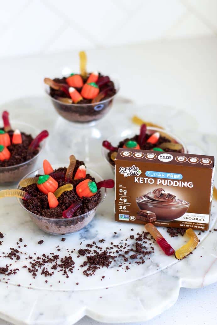 Pumpkin Patch Dirt Cups by @klean.kate Top View with Simply Delish Instant Chocolate Pudding