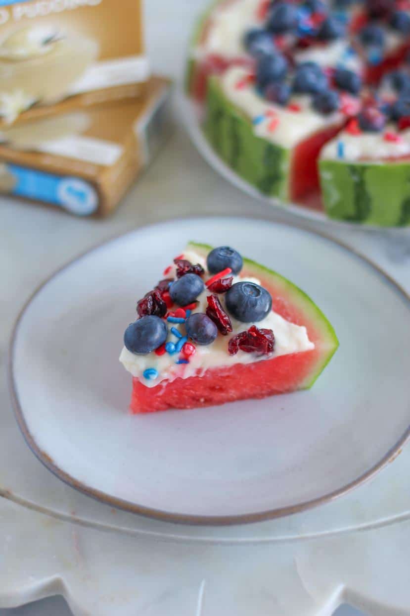 Watermelon Dessert Pizza by @klean.kate Close up