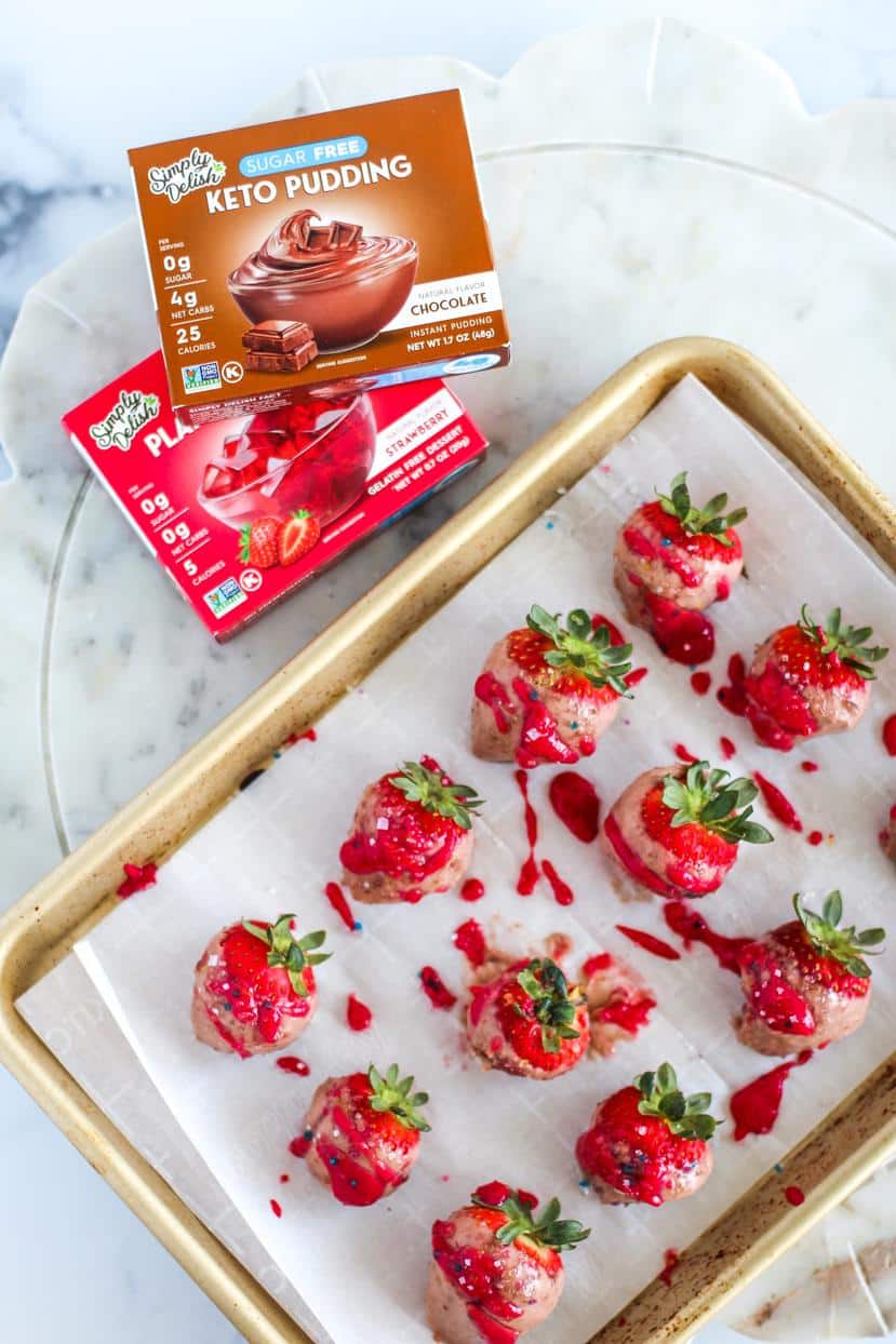 Chocolate Covered Pudding Strawberries by @klean.kate Top view