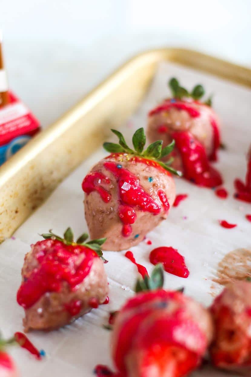 Chocolate Covered Pudding Strawberries by @klean.kate Close Up 2