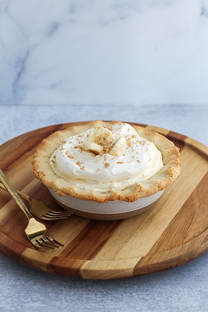 Simply Delish Keto Banana Cream Pie by @klean.kate Image of pie